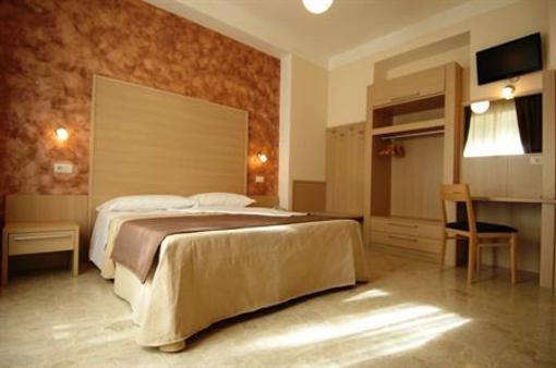 фото отеля Hotel Ede