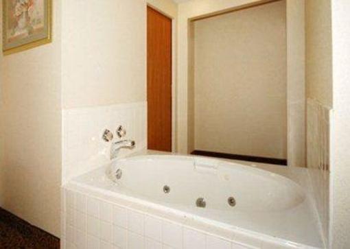 фото отеля Quality Inn Grayson