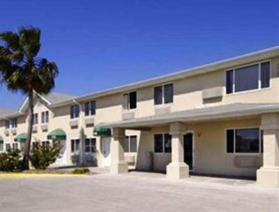 фото отеля Super 8 Aransas Pass