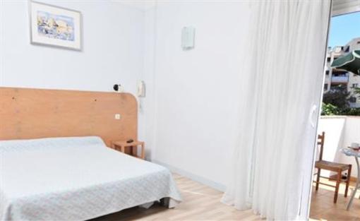 фото отеля Hotel Le Preconil