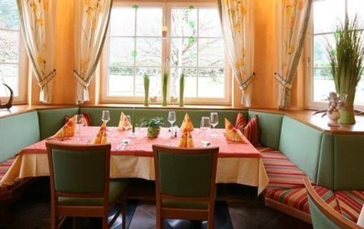 фото отеля Der Wiesenhof Hotel Abersee