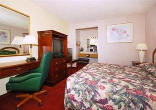 фото отеля Rodeway Inn & Suites Fife