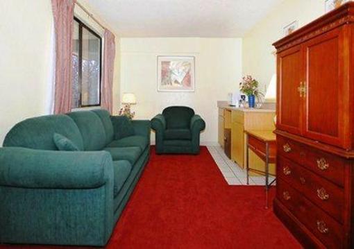 фото отеля Rodeway Inn & Suites Fife