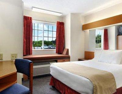 фото отеля Microtel Inn & Suites Grove City