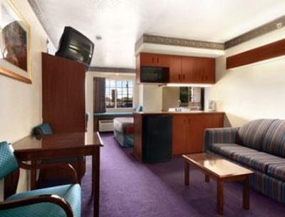 фото отеля Microtel Inn & Suites by Wyndham Mesquite Dallas At I-30