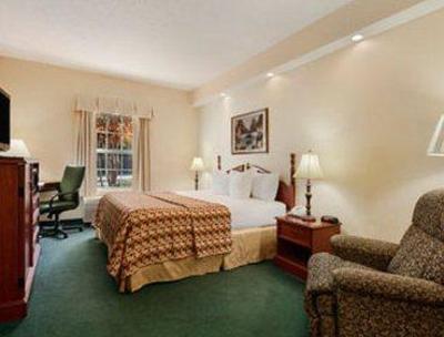 фото отеля Baymont Inn & Suites Columbia Maury