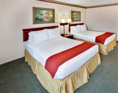 фото отеля Holiday Inn Express Clinton