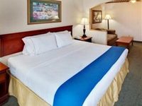Holiday Inn Express Clinton