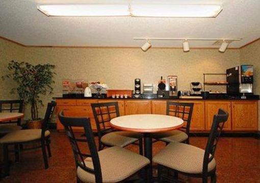 фото отеля Quality Inn Reedsburg
