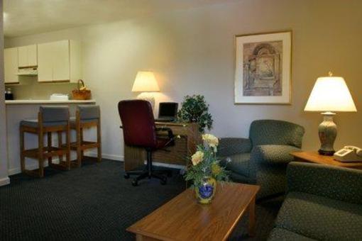 фото отеля Americas Best Value Inn & Suites North Davis Pensacola
