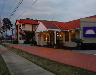 фото отеля Americas Best Value Inn & Suites North Davis Pensacola