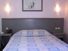 фото отеля Hotel Des Arts Rueil-Malmaison