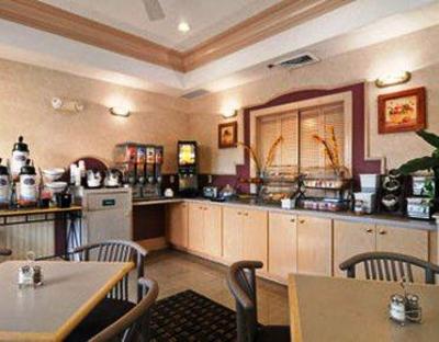 фото отеля Baymont Inn and Suites Crestview