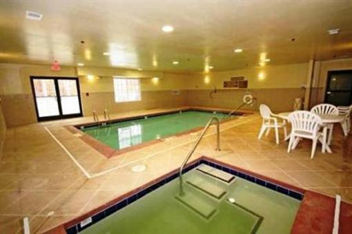 фото отеля Country Inn & Suites High Point Archdale