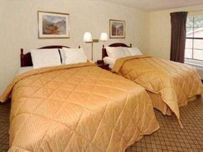 фото отеля Americas Best Inn & Suites Cornelia