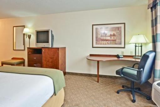 фото отеля Holiday Inn Express Hotel & Suites Sparta