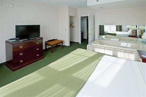 фото отеля Holiday Inn Express Bad Axe
