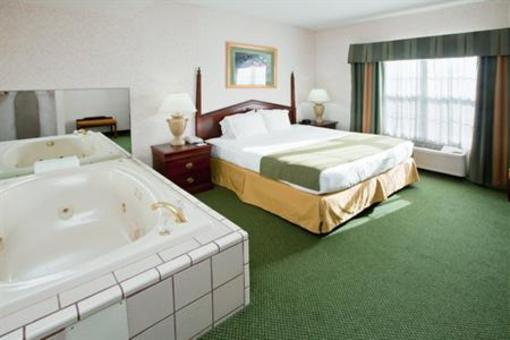 фото отеля Holiday Inn Express Bad Axe