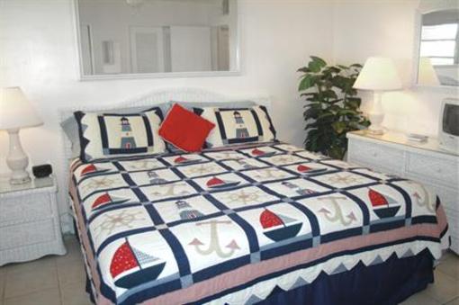 фото отеля Pineapple Place Apartment Homes Pompano Beach