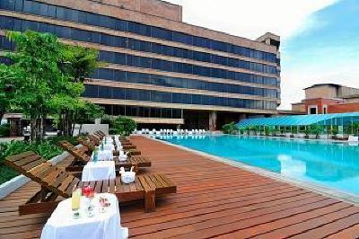фото отеля Lotus Hotel Pang Suan Kaew