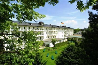 фото отеля Resort Hotel Jodquellenhof Alpamare Bad Tolz