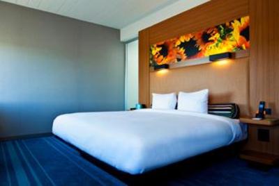фото отеля aloft Dulles Airport Hotel