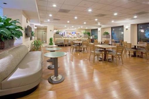 фото отеля Holiday Inn Express Miami-Hialeah (Miami Lakes)