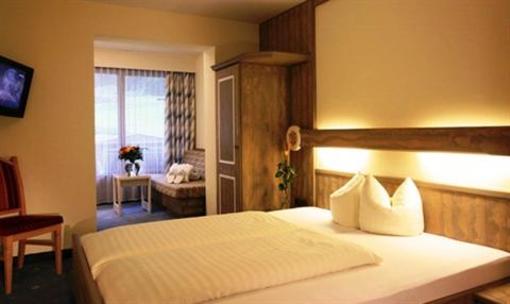 фото отеля Sport Und Vitalhotel Seppl Sankt Leonhard im Pitztal
