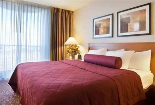 фото отеля Holiday Inn Express Hotel & Suites Oklahoma City West-Yukon
