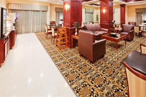 фото отеля Holiday Inn Express Hotel & Suites Oklahoma City West-Yukon