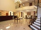 фото отеля Comfort Suites Intercontinental Plaza
