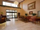 фото отеля Comfort Suites Intercontinental Plaza