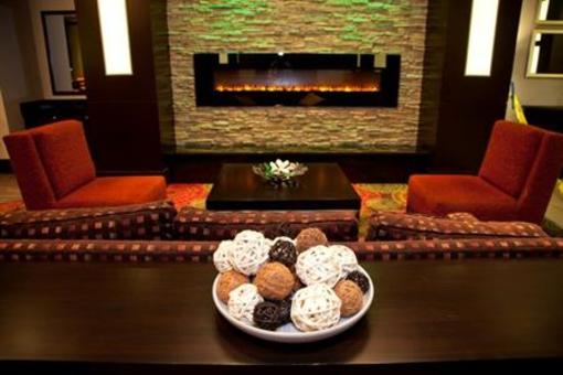 фото отеля Holiday Inn Hotel and Suites Chicago Northwest