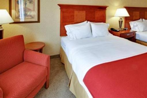 фото отеля Holiday Inn Hotel Express & Suites West Hurst