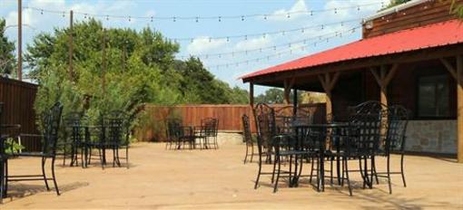 фото отеля Rustic Creek Ranch