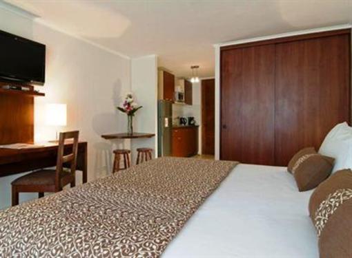 фото отеля Park Suite Huerfanos