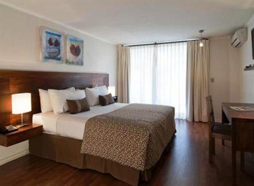 фото отеля Park Suite Huerfanos