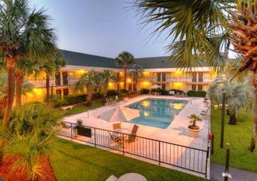 фото отеля Quality Inn & Suites Georgetown