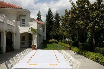 фото отеля Dolce Hayes Mansion