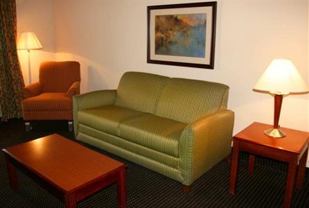 фото отеля Hampton Inn I-40 E (Tinker Air Force Base)