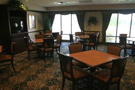 фото отеля Hampton Inn I-40 E (Tinker Air Force Base)
