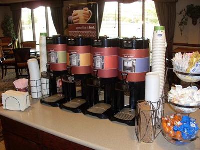 фото отеля Hampton Inn I-40 E (Tinker Air Force Base)