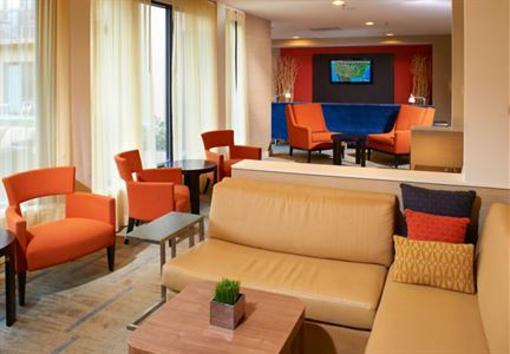 фото отеля Courtyard by Marriott St. Louis Downtown