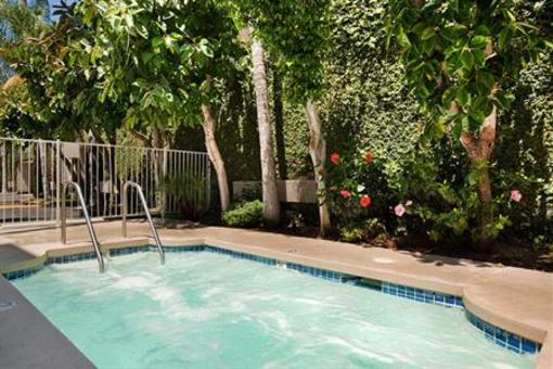 фото отеля Best Western Carriage Inn Los Angeles