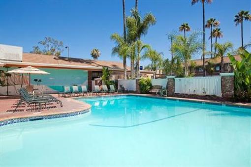фото отеля Best Western Carriage Inn Los Angeles