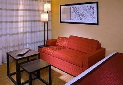 фото отеля Courtyard by Marriott Shelton
