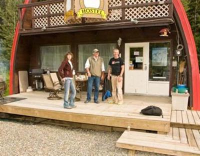 фото отеля Sun Peaks International Hostel