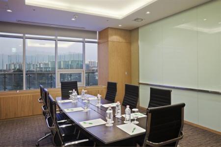 фото отеля Holiday Inn Gwangju