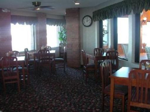 фото отеля Country Hearth Inn and Suites Lomira