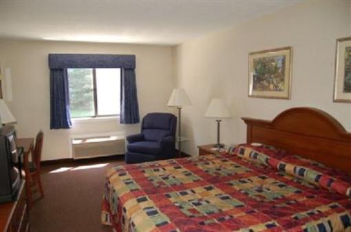 фото отеля Country Hearth Inn and Suites Lomira